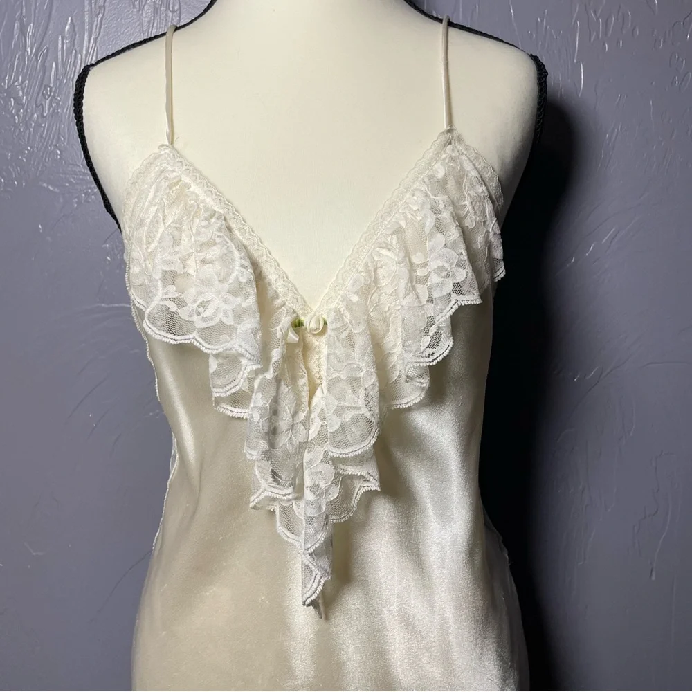 🔥VINTAGE LILY OF FRANCE 60s 70s 80s Lace Nightgown Robe Chemise Set Cream - Picture 4 of 16